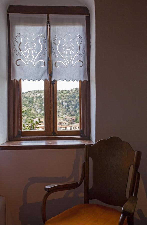 Mpelleiko Hotell Stemnitsa Exteriör bild